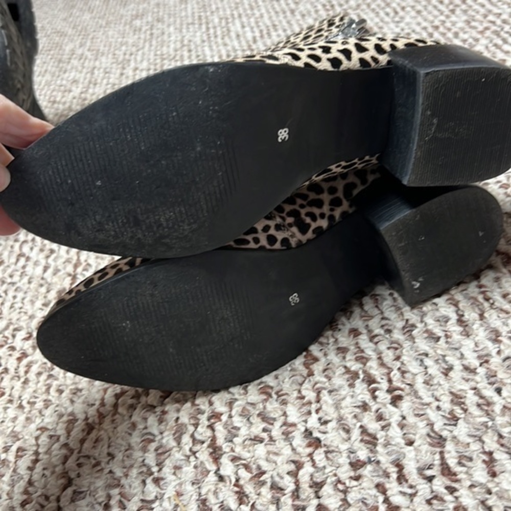 Woman’s booties - Picture 5 of 11